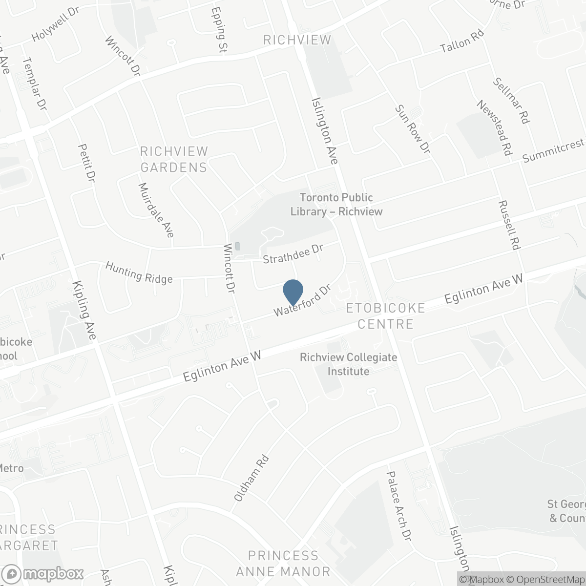 25 QUEENSBOROUGH CRESCENT, Toronto, Ontario M9R 1A1